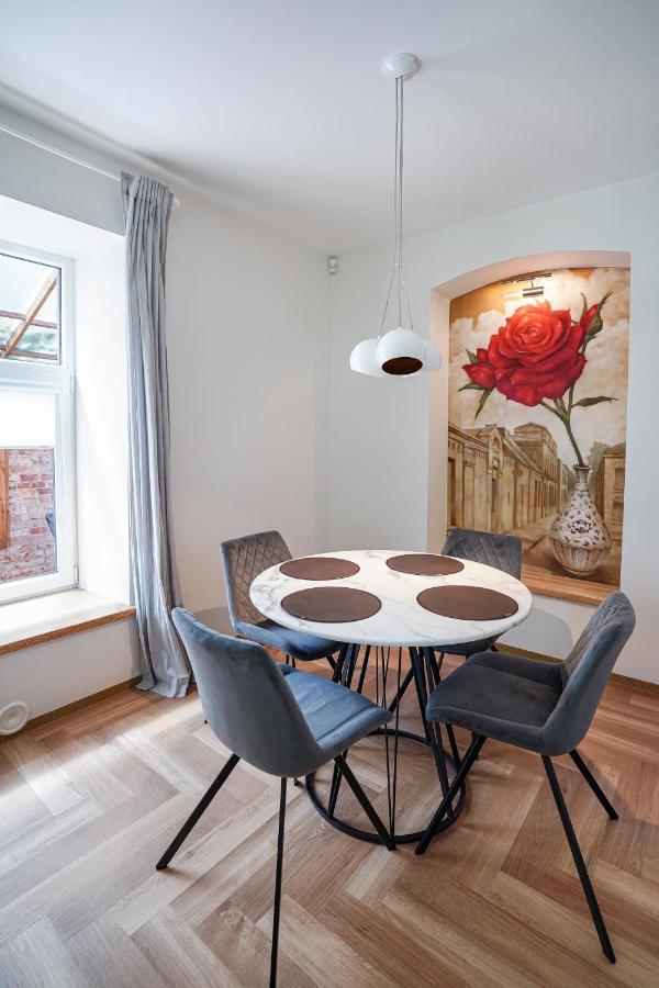 Exclusive Oldnew Apartments In City Center Паневежис Екстер'єр фото